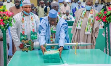 Ganduje Ya Gabatar Da Kasafin Kudi na Biliyan 196.3 A 2022