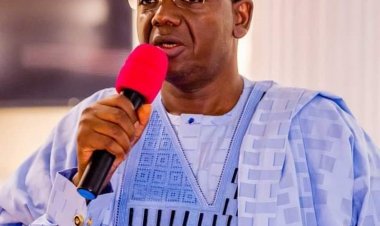 'Yan Sandan A Zamfara Sun Kwato Shanu 69 Da Bindigogi A  Hannun Mahara