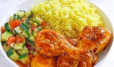 HOW TO MAKE  A CHICKEN AND POTATOES STEW