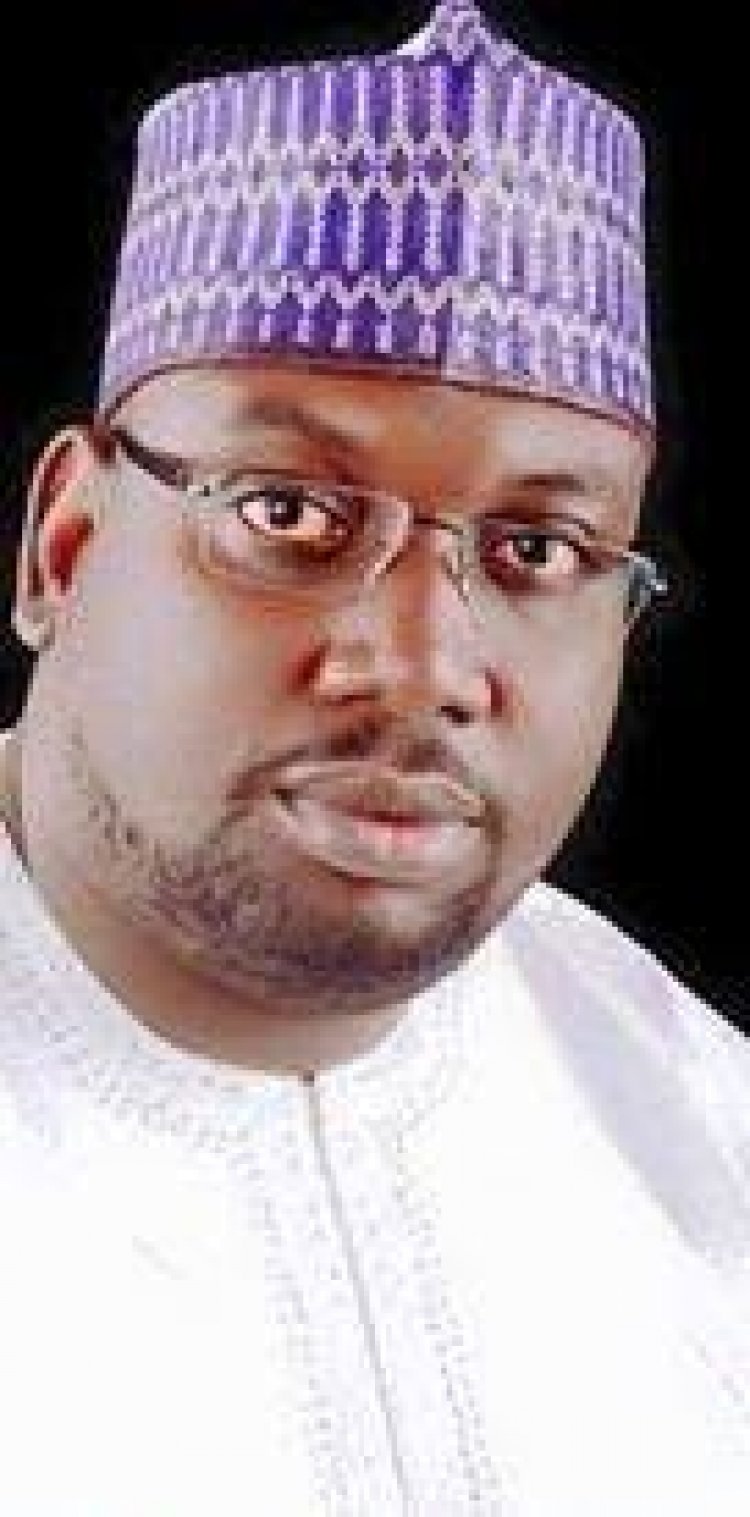 Former Lawmaker Presents Welfare Package To Zamfara Working Journalists