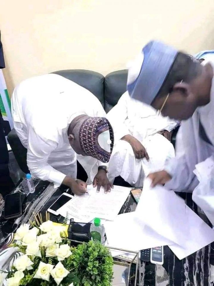 Sallah Package:- Yari Donates N300 Millon To APC Loyalists In Zamfara