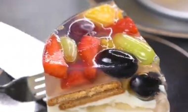 HOW TO MAKE FRUIT CAKE