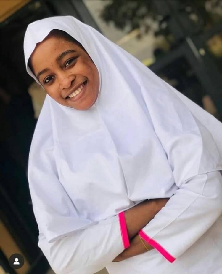 Yadda Aka Yi Bidiyon Tsiraicina Ya Fita--- Safa Mawakiya