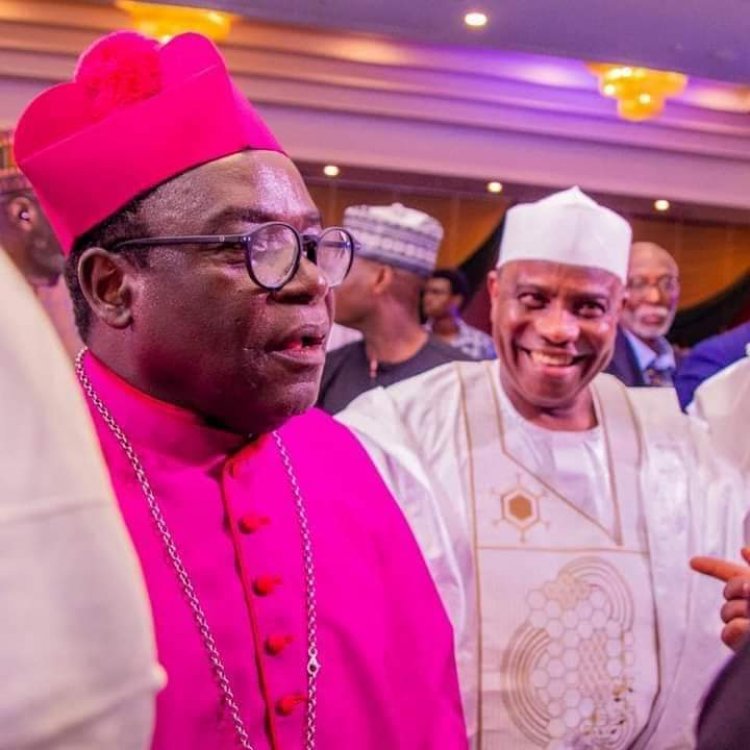 Bishop Kukah@70: Yakamata Tambuwal Ya Manta Da Addininsa Kan Maganar Kasa?