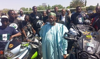 FLOOD: JE-JE Riders-NOTORE Donate Relief Materials To Flood Victims in Jigawa