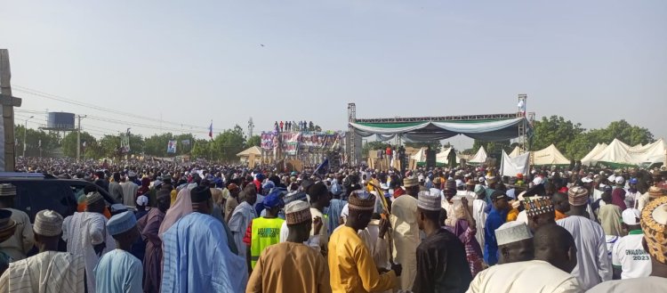 Nigerian Politics: Badaru present APC flag bearers to electorates