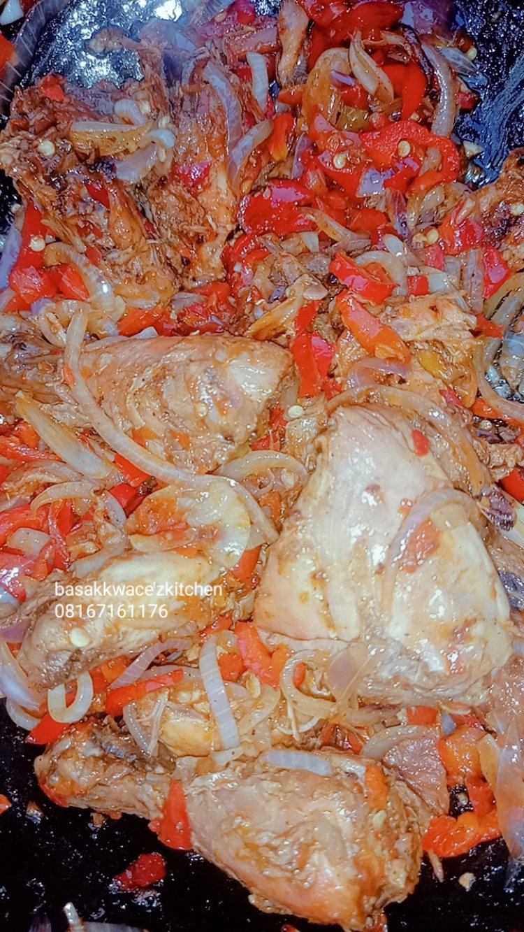 Yadda Ake Haɗa Miyar Kaza Ta Musamman