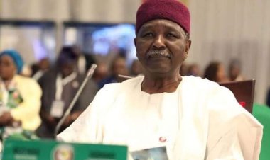 General Gowon Is Alive, Not Dead, Gbagi Refutes Rumour Of Death