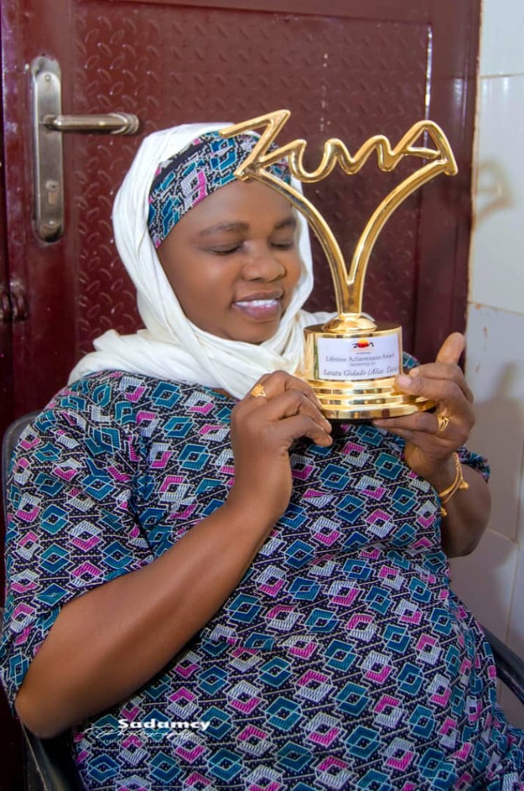 Saratu Gidado Received a Lifetime Achievement Award 