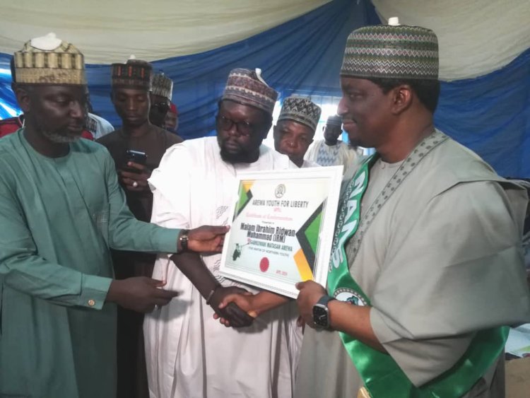 NANS, AYFL confer 'Icon for Humanitarian Service' award on Ibrahim Ridwan
