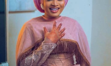 Hukumar tace finafinai ta dakatar da mawaki da jarumai mata 2 